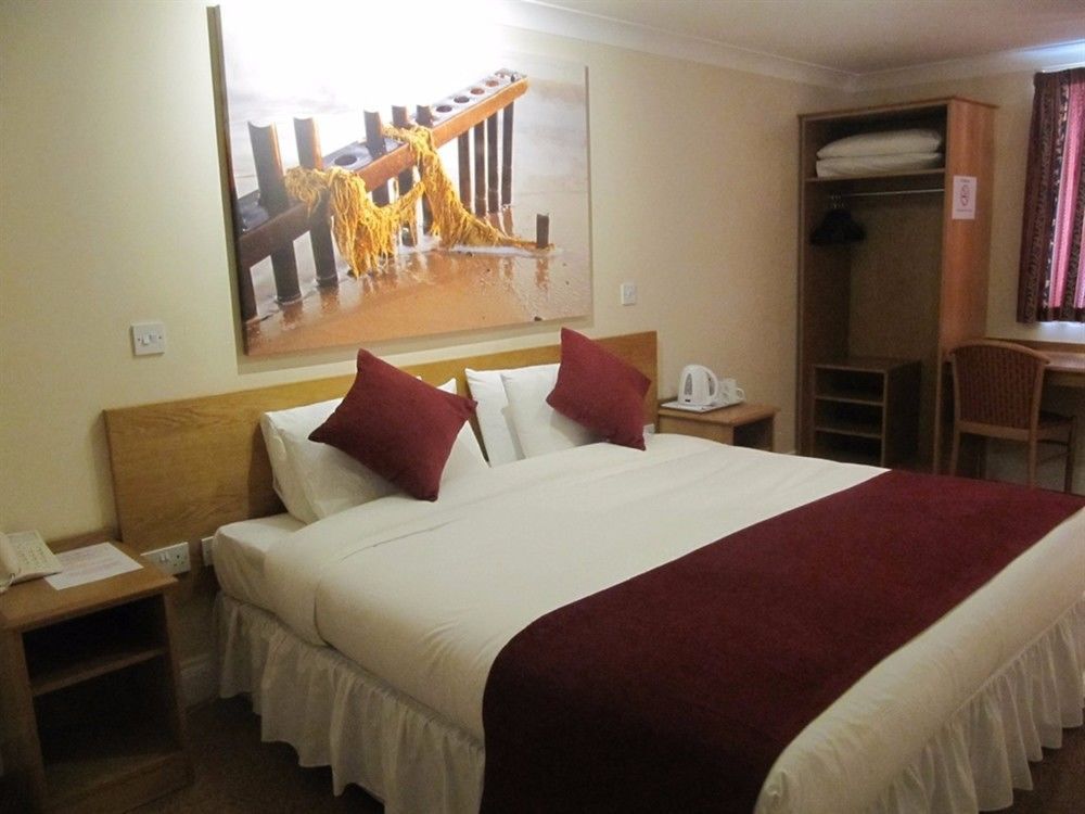 The Old Hall 3*